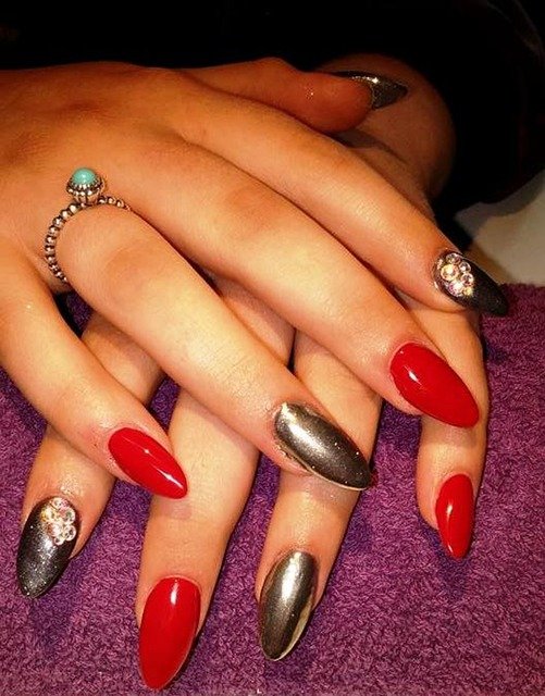 nail-art-1574556_640